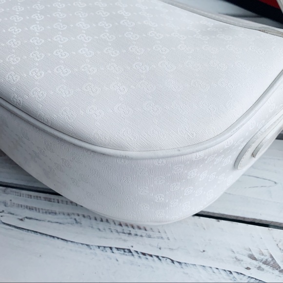 VINTAGE GUCCI MICRO GG WHITE ZIP SADDLE HANDBAG - Picture 4 of 14